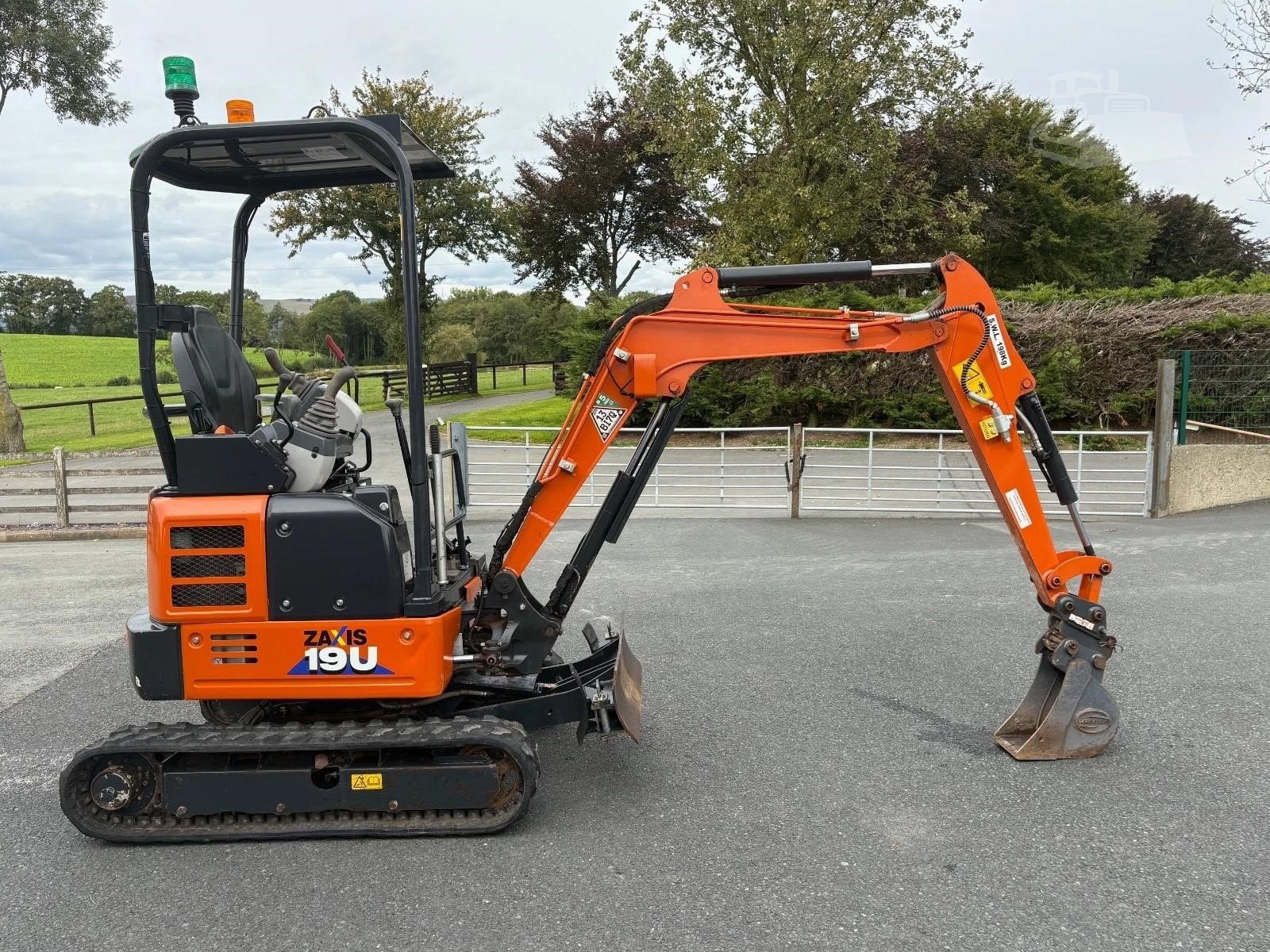 Hitachi ZX19U compact mini excavator for hire in Kent